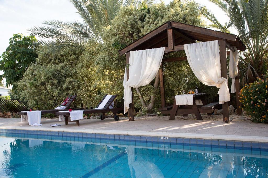 Coral Bay Sunkiss Villa Buitenkant foto