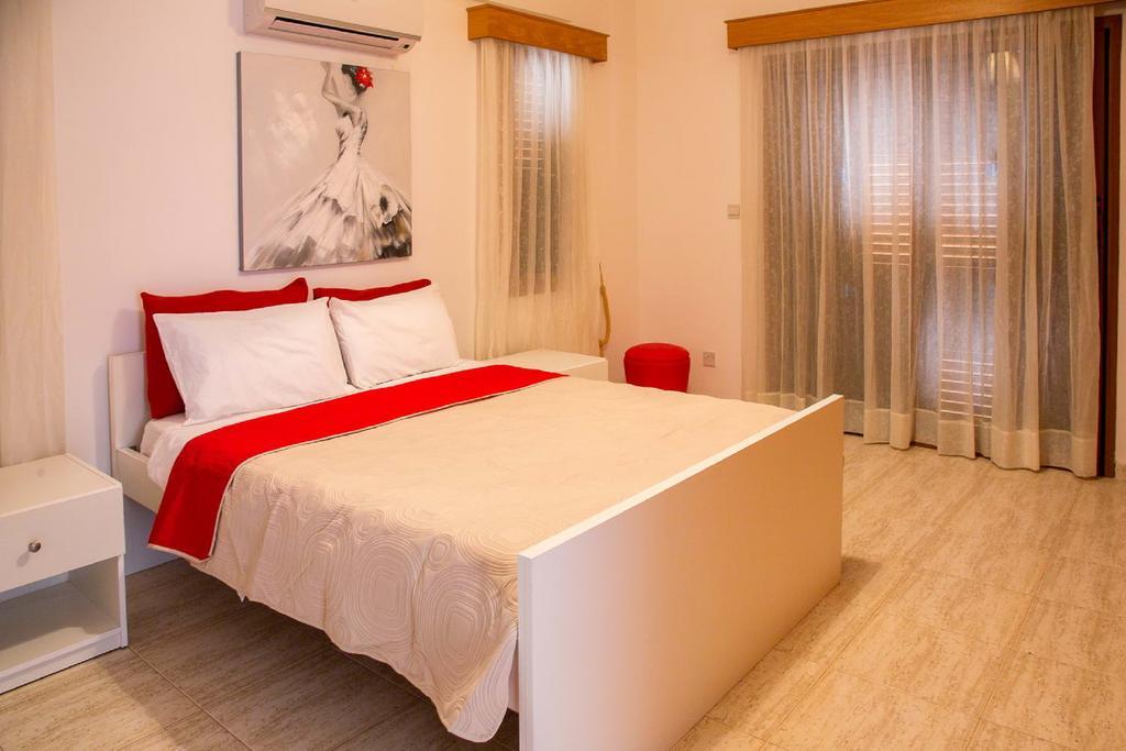 Coral Bay Sunkiss Villa Buitenkant foto